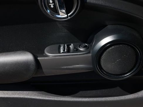 Used 2019 MINI Cooper 2-Door Hardtop image 45