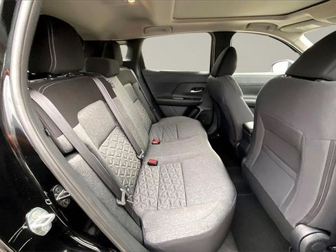 New 2026 Nissan Kicks SV w/ SV Premium Package image 10