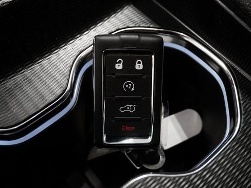 New 2025 Jeep Grand Cherokee L Limited image 31