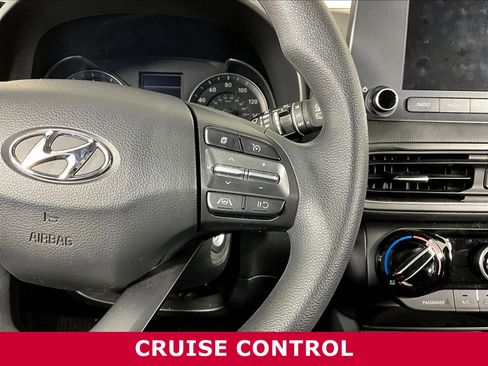 Used 2023 Hyundai Kona SE AWD/4WD image 11