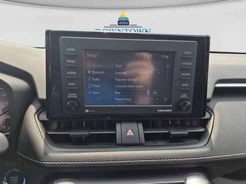 Used 2022 Toyota RAV4 XLE AWD/4WD image 17