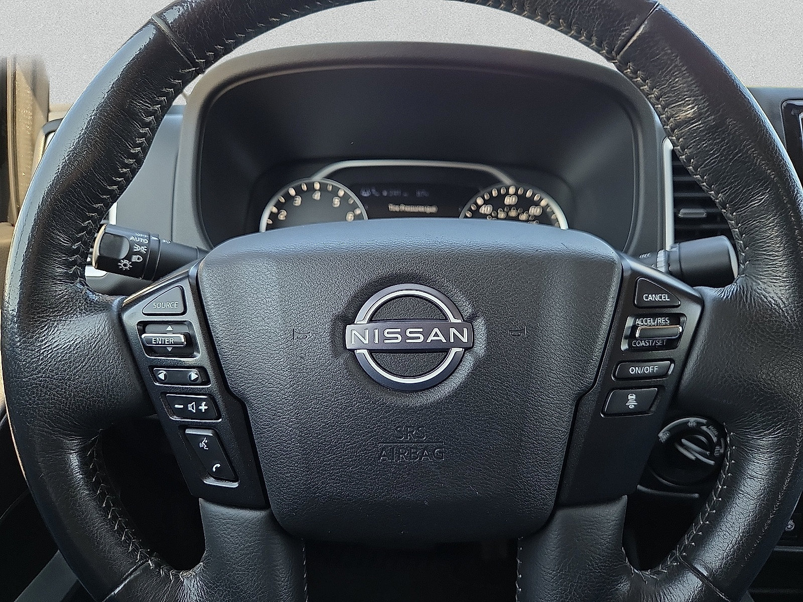 Used 2022 Nissan Frontier SV AWD/4WD image 24