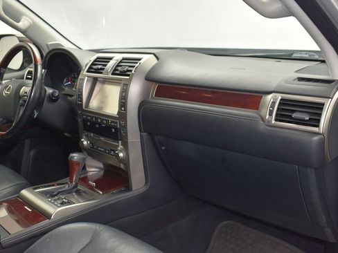 Used 2015 Lexus GX 460 image 22
