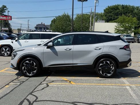 Used 2025 Kia Sportage SX AWD/4WD image 2