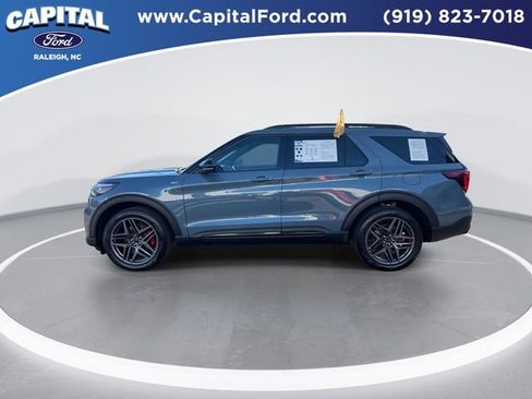 Certified 2025 Ford Explorer ST-Line w/ Premium Package image 5