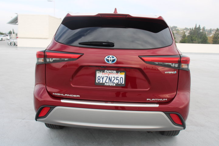 Used 2022 Toyota Highlander Platinum AWD/4WD image 4