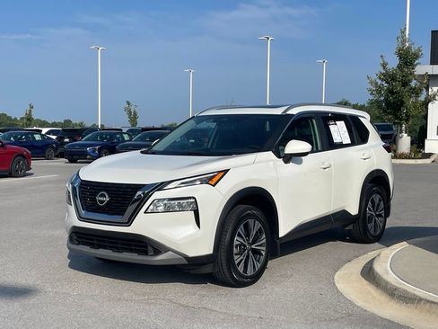 Used 2023 Nissan Rogue SV w/ SV Premium B Package AWD/4WD image 4