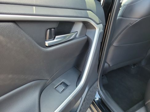 Used 2021 Toyota RAV4 XLE Premium AWD/4WD image 13