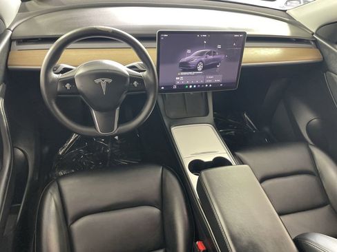 Used 2022 Tesla Model Y Long Range AWD/4WD image 19