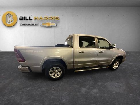 Used 2019 RAM 1500 Laramie AWD/4WD image 10