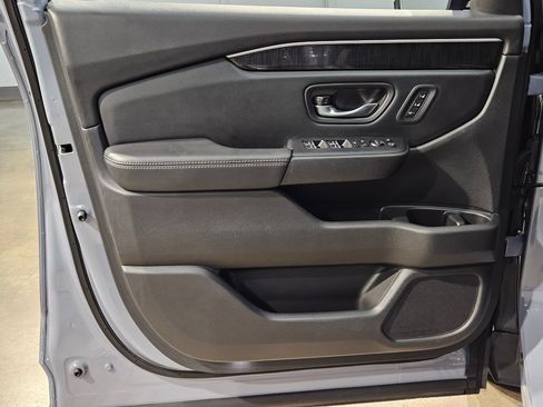 Used 2024 Honda Pilot Elite image 20