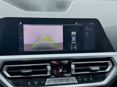 Used 2022 BMW 330i Sedan w/ Driving Assistance Package image 10