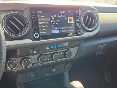 Used 2023 Toyota Tacoma TRD Off-Road AWD/4WD image 23