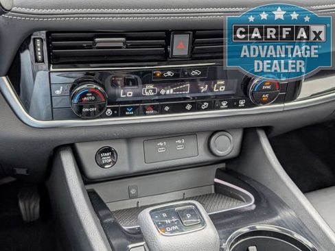 Used 2025 Nissan Rogue SL w/ SL Premium Package AWD/4WD image 10