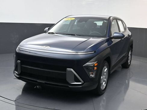 Certified 2026 Hyundai Kona SE FWD image 8