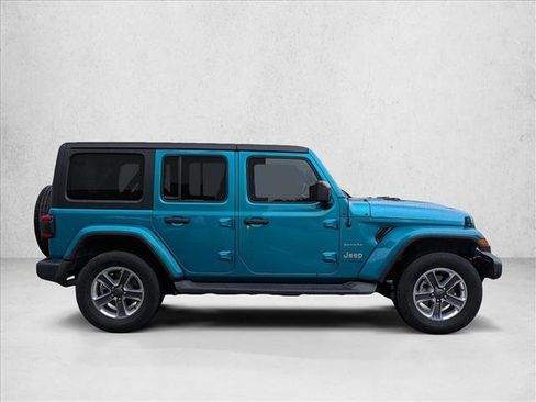 Used 2019 Jeep Wrangler Unlimited Sahara image 7