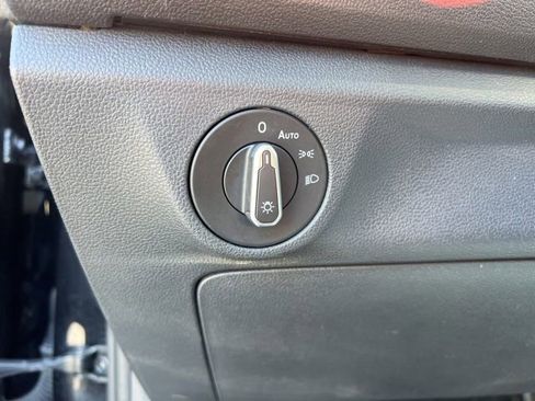 Used 2024 Volkswagen Jetta S image 10