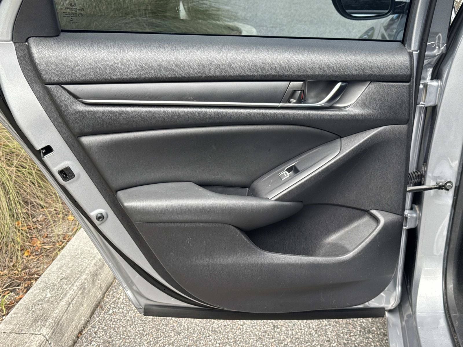 Used 2019 Honda Accord LX image 11