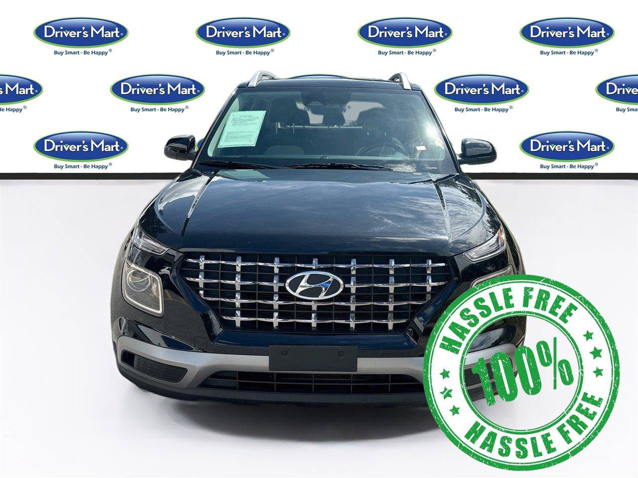 Used 2025 Hyundai Venue SEL FWD image 2