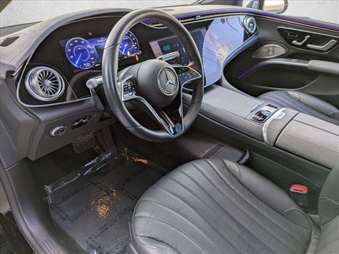 Certified 2022 Mercedes-Benz EQS 580 4MATIC Sedan image 13