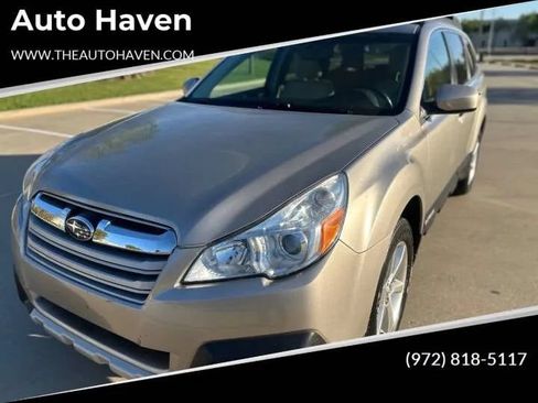 Used 2014 Subaru Outback 2.5i Limited w/ Moonroof Package AWD/4WD image 28