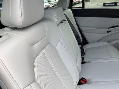 New 2026 Jeep Cherokee Limited AWD/4WD image 39