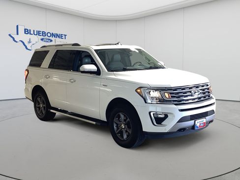 Used 2021 Ford Expedition Limited AWD/4WD image 3