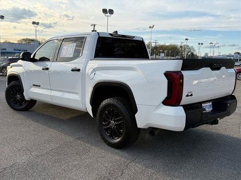 Used 2023 Toyota Tundra SR5 w/ SR5 Convenience Package AWD/4WD image 6