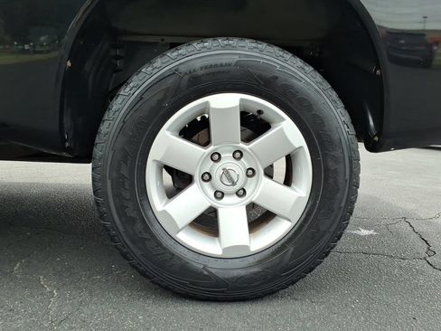 Used 2009 Nissan Titan XE w/ XE Popular Equipment Pkg AWD/4WD image 21