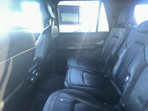 Used 2019 Ford Expedition Max Limited image 4