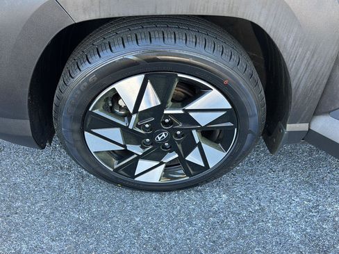 Used 2024 Hyundai Kona SEL w/ Convenience Package FWD image 30