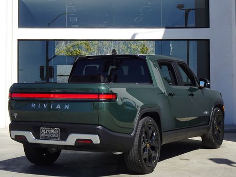 Used 2023 Rivian R1T Adventure image 8