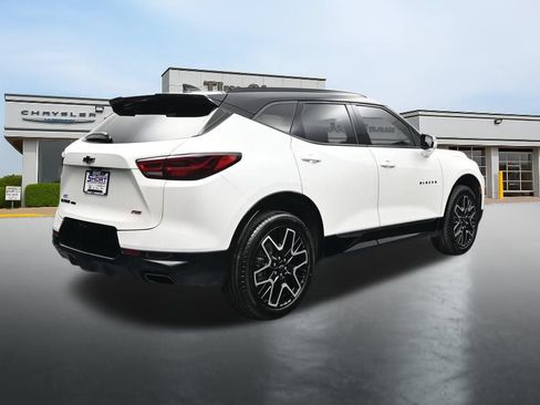 Used 2023 Chevrolet Blazer RS w/ Driver Confidence II Package AWD/4WD image 5