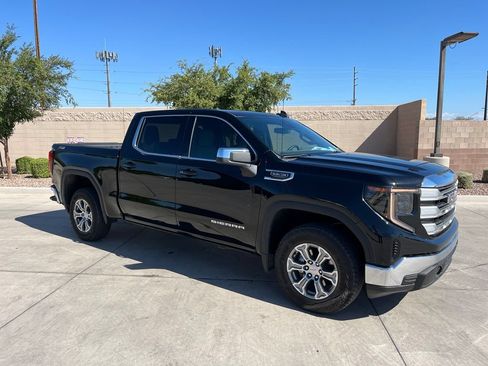 Used 2024 GMC Sierra 1500 SLE AWD/4WD image 4