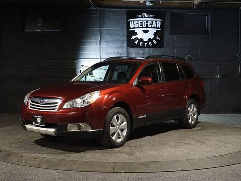 Used 2012 Subaru Outback 3.6R Limited w/ Moonroof Pkg image 1