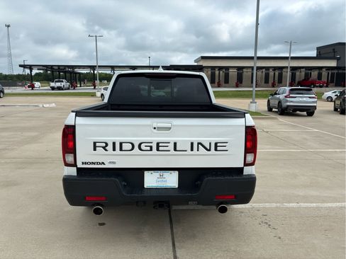 Certified 2025 Honda Ridgeline RTL image 6