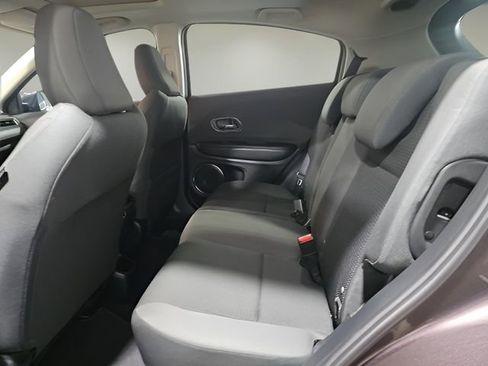 Used 2019 Honda HR-V EX image 12