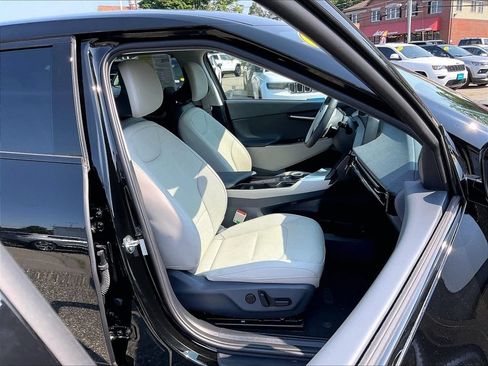 Used 2022 Kia EV6 Wind AWD/4WD image 11