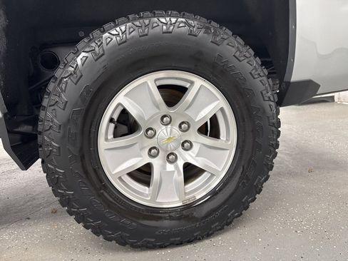Used 2019 Chevrolet Silverado 1500 LT image 5