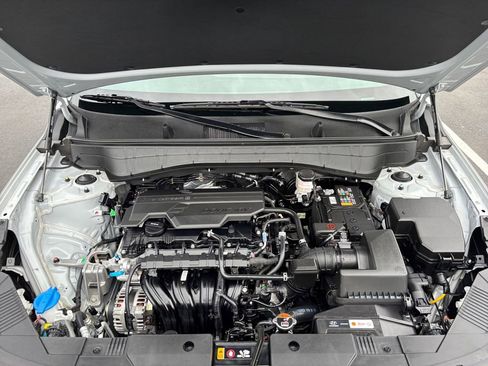 Used 2025 Hyundai Kona SEL FWD image 27