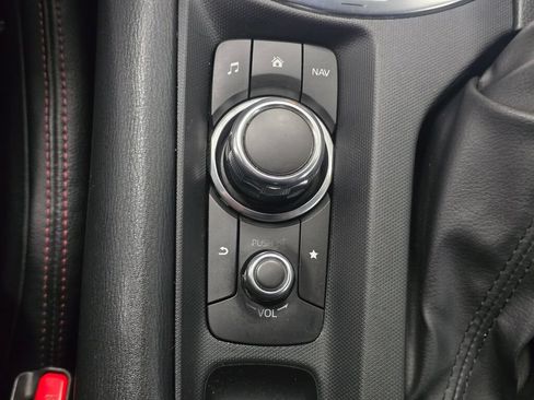 Used 2017 FIAT 124 Spider Abarth RWD image 95