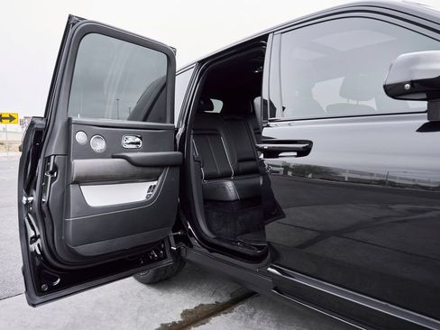 Used 2019 Rolls-Royce Cullinan AWD/4WD image 28