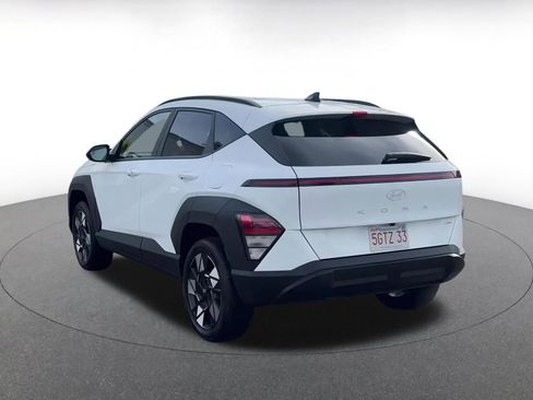 Used 2025 Hyundai Kona SEL image 11
