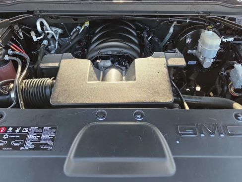 Used 2019 GMC Yukon SLT w/ Graphite Performance Edition RWD image 13