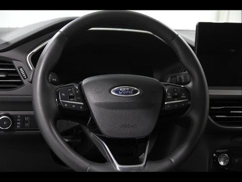 Certified 2023 Ford Escape Platinum w/ Premium Technology Package AWD/4WD image 7