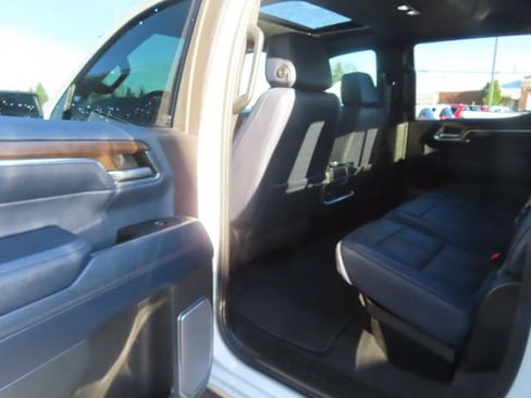Used 2024 Chevrolet Silverado 1500 High Country AWD/4WD image 22