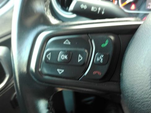 Used 2022 Jeep Gladiator Sport image 32