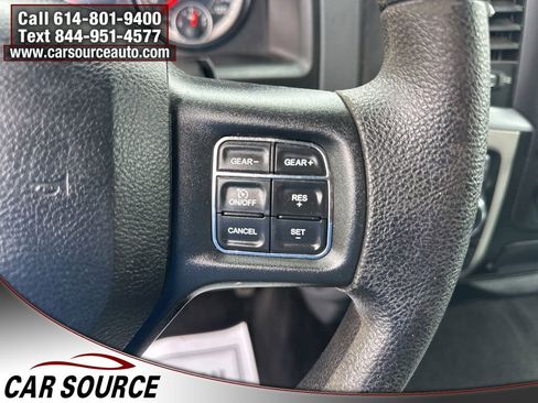 Used 2017 RAM 1500 Classic SLT AWD/4WD image 12