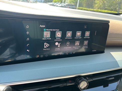 New 2026 Nissan Murano Platinum w/ Cargo Package AWD/4WD image 36