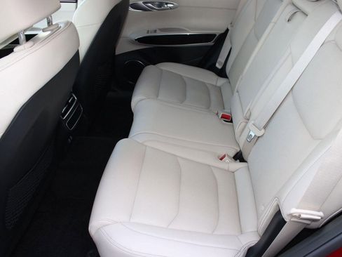 Used 2026 Genesis GV70 2.5T image 15